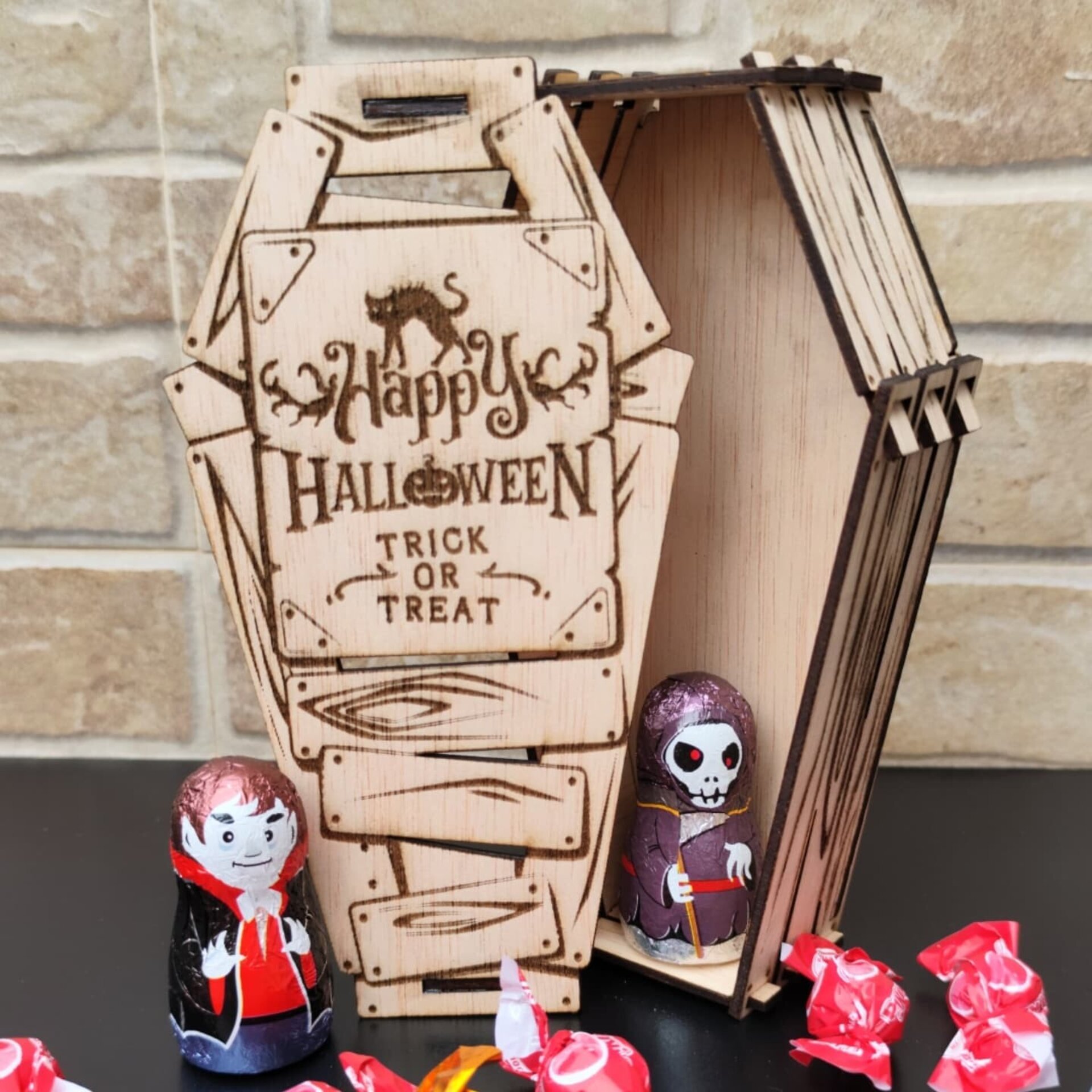 Caja en Forma de Ataúd – Guarda tus Golosinas de Halloween - 5